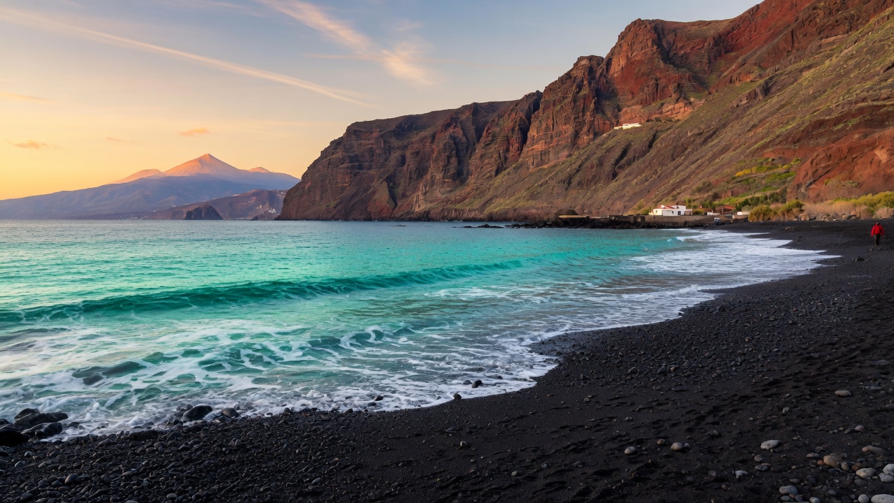 Winterurlaub auf den Kanaren – Sonnenuntergang am Strand von Teneriffa | Travelviser
